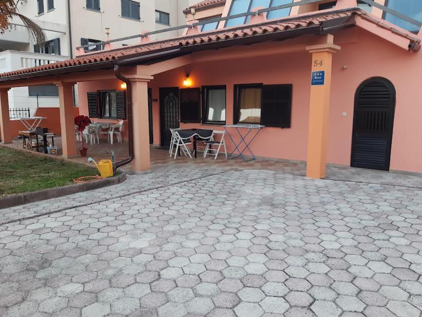Apartmani Delas Pjescana Uvala Buitenkant foto